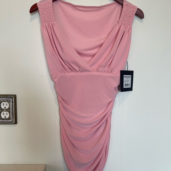 Norma Kamali Bubble Gum Tara Top - Picture 11 of 14